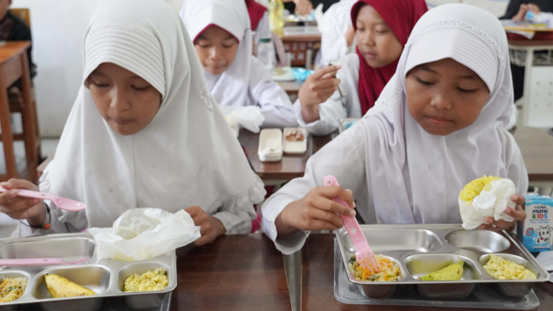 Klarifikasi BGN Bengkulu Tengah Terkait Viral Menu MBG Berupa Bahan Mentah di Tangerang Selatan
