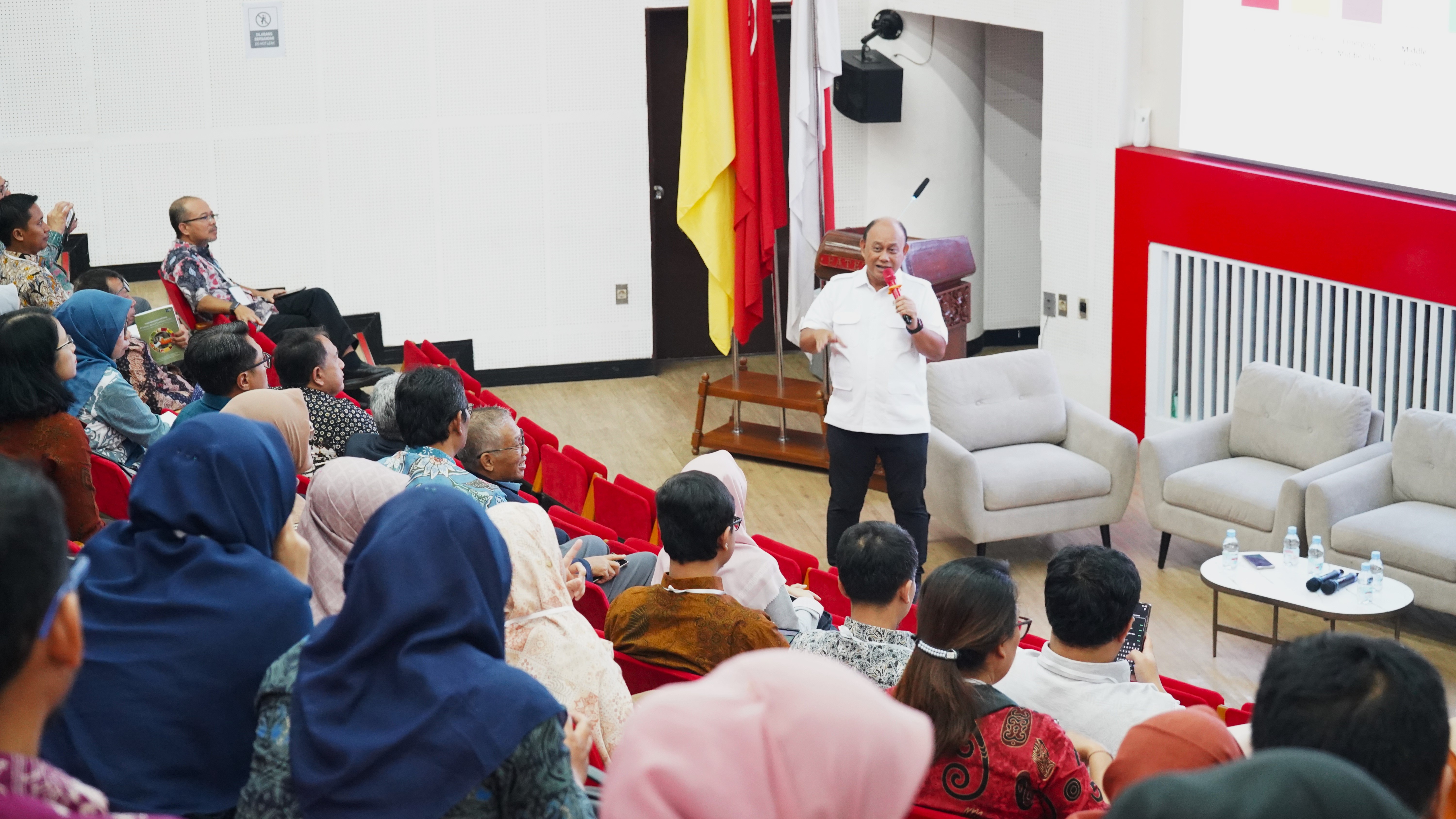 Kabadan BGN Bengkulu Tengah Hadiri Seminar Nasional dan Pertemuan Forum Komunikasi Perguran Tinggi Teknologi Pertanian Indonesia Kebijakan Nasional dan Tantangan 