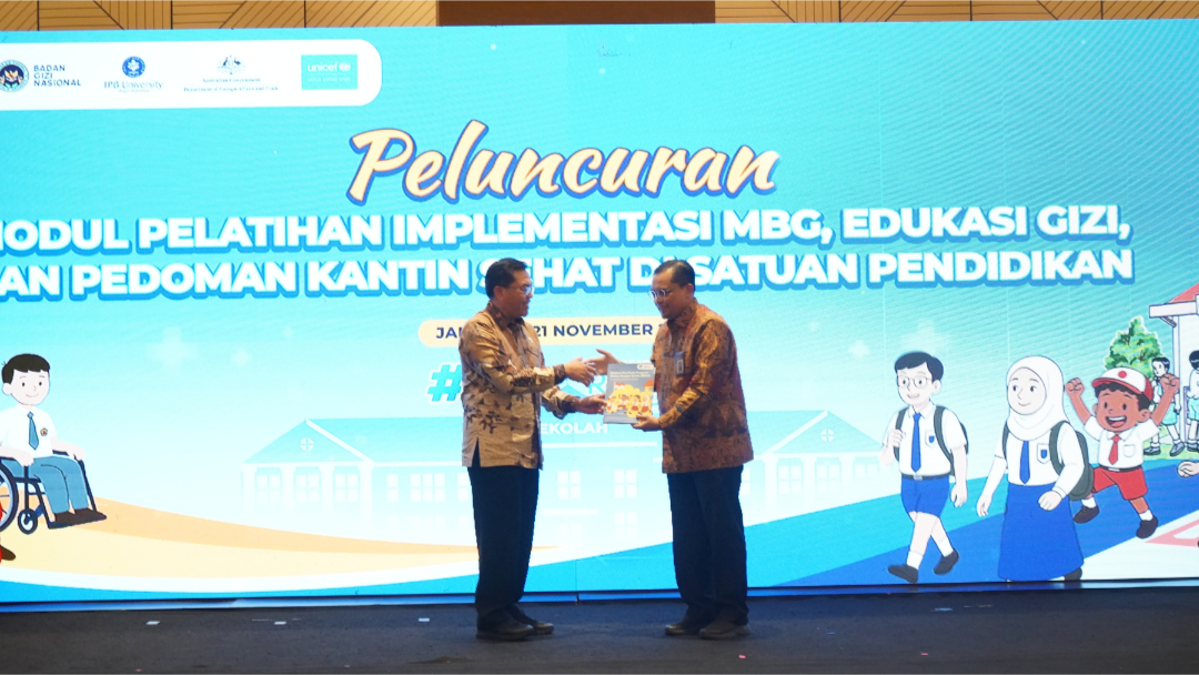 Program MBG Ciptakan Fenomena "Smiling Indonesia", Waka BGN Bengkulu Tengah: Ini Sungguh Luar Biasa